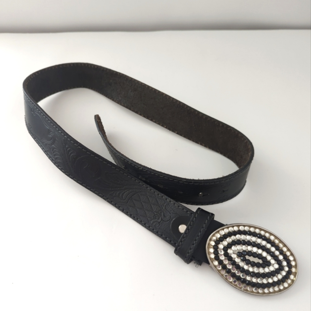 Vintage Leather Western Belt With Diamond and Black Color Rhinestone Loo…